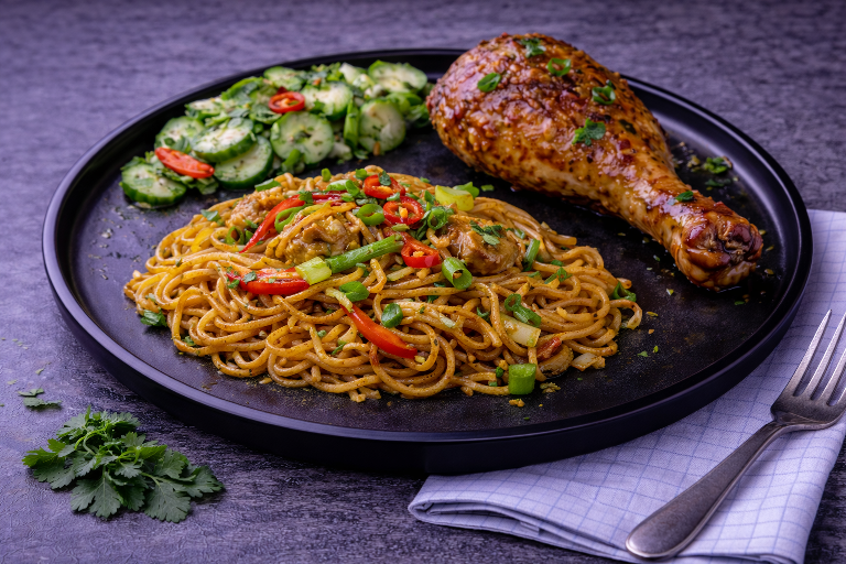 Kindermenu Surinaamse bami  bij Besteldesk.nl