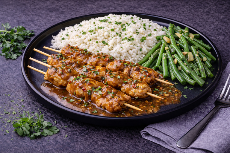 SatÃ© van kipfilet menu bij Besteldesk.nl